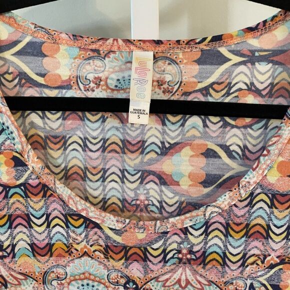 LuLaRoe Multicolor Patterned Tee - Picture 2 of 4